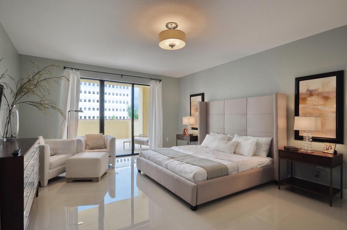 200 East Boca Raton